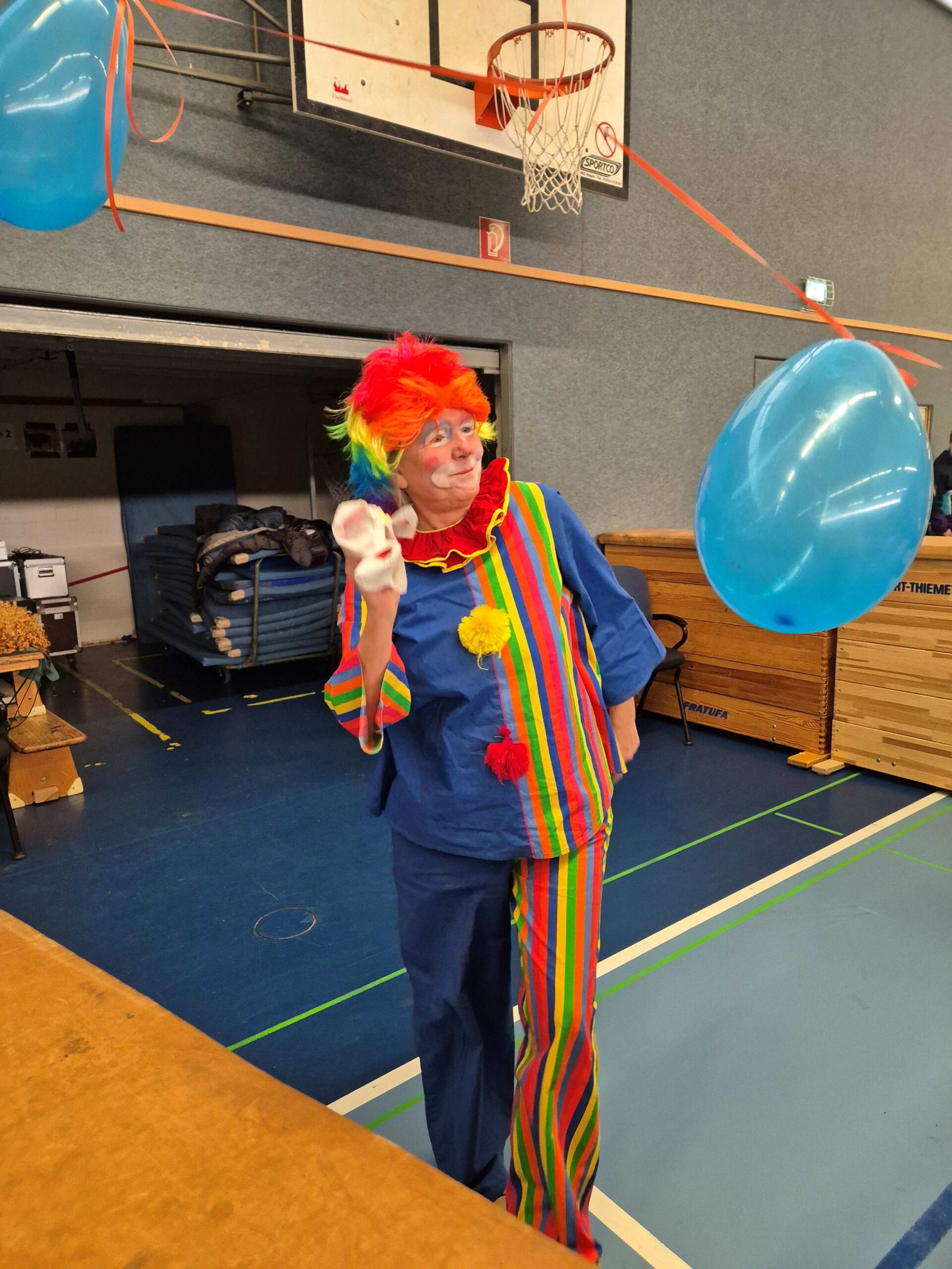 Karnevalsparty in Stufe 1 – Ein buntes Fest voller Freude