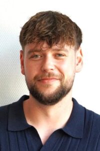 Justin Knüppe (KNÜ)