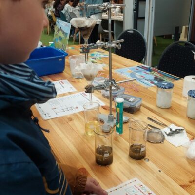 Wasserreinigung - MINT-Fest mit der PRIMUS-Schule Minden