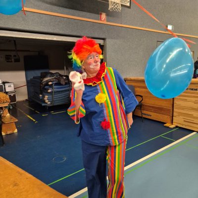 Karnevalsparty in Stufe 1 – Ein buntes Fest voller Freude